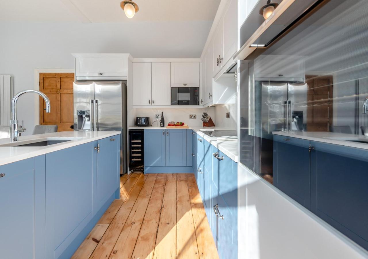 Clifton House Vila Tenby Exterior foto