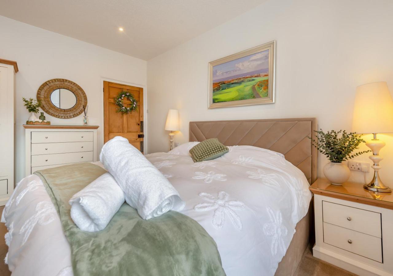 Clifton House Vila Tenby Exterior foto